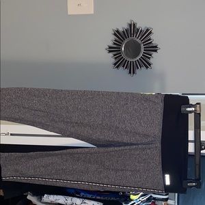 Pink Victoria’s Secret leggings